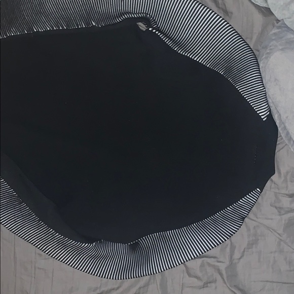 NIKE WOMENS TRACK BOMBER - Picture 2 of 3